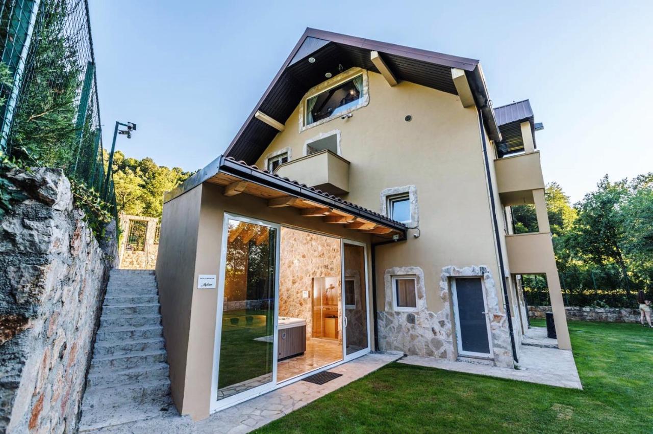 Family Spa Apartments Sunny&Shiny Savnik Dış mekan fotoğraf